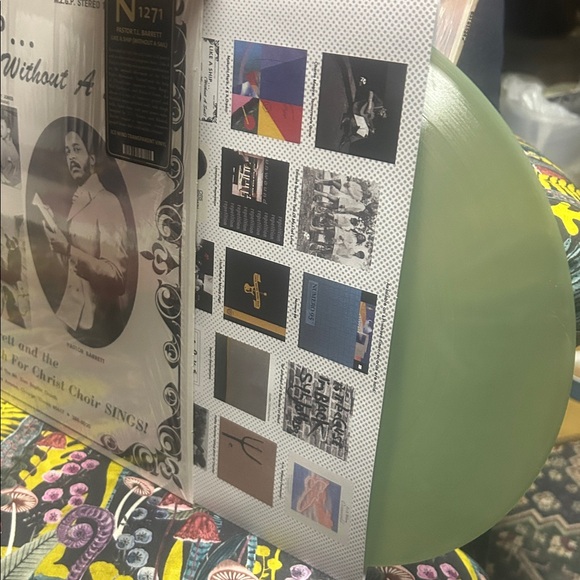 Pastor T.L. Barrett & the Youth Choir - Like A Ship (Without a Sail) LP NM green - Picture 3 of 3